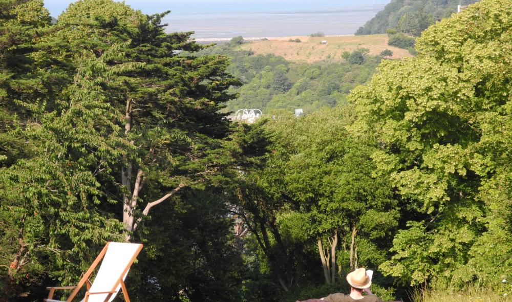 Belvédère sur la baie de Saint-Brieuc et la Tour de Cesson