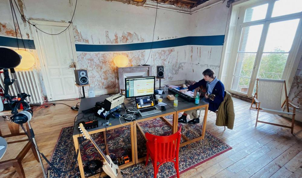 Session de travail du groupe Dewaere, Maxwell Farrington, novembre 2025